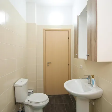 Vlora Holiday Apartments 公寓