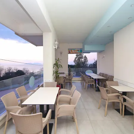 Vlora Holiday Apartments 公寓