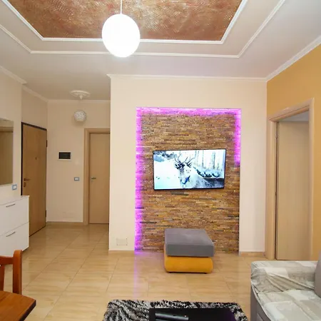 Vlora Holiday Apartments 公寓 *
