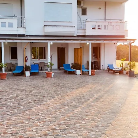 Vlora Holiday Apartments 公寓