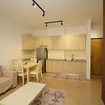 Vlora Holiday Apartments * Влёра